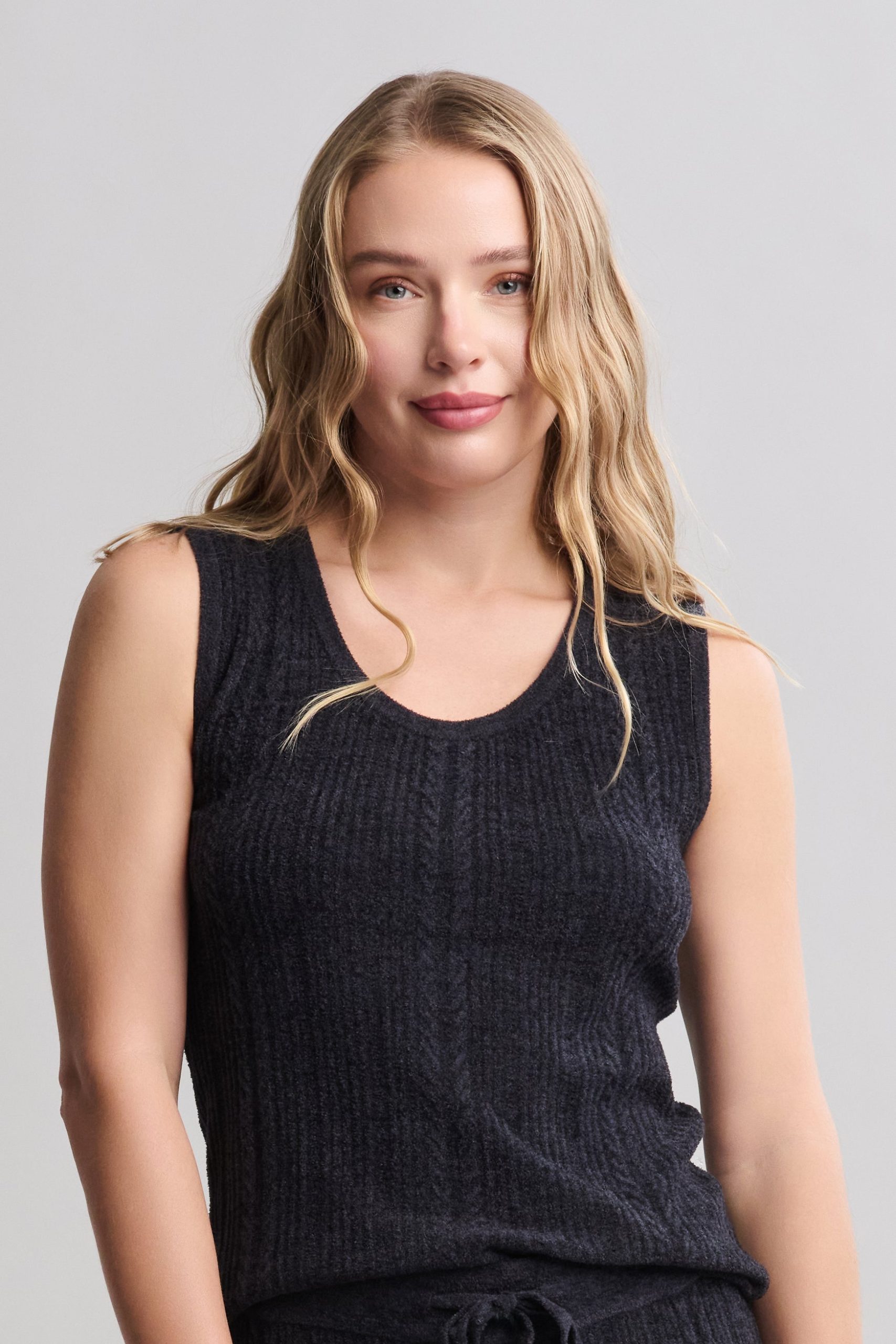 BDWCU25922_Black_695