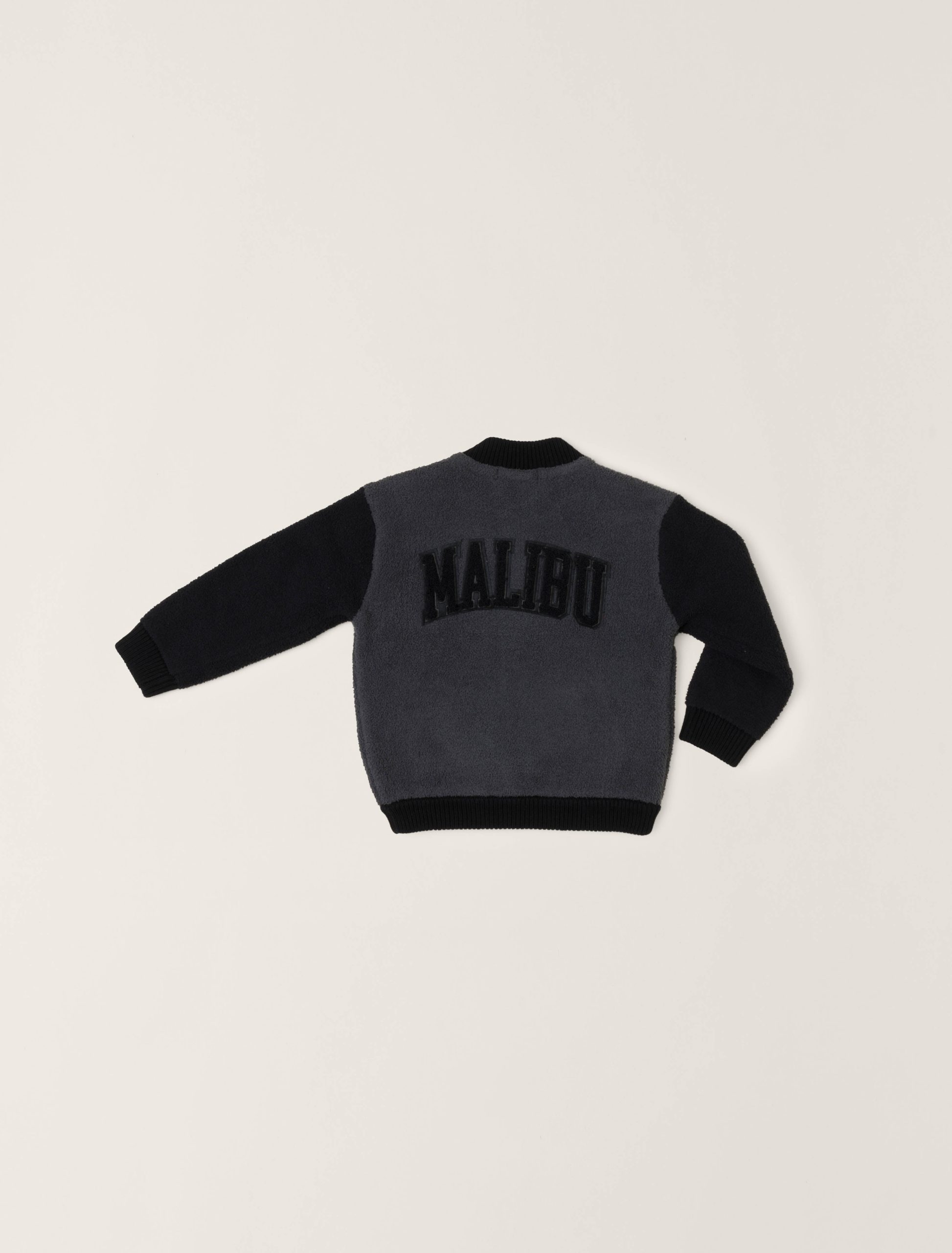 BDKCC22469_CarbonBlack_2_W
