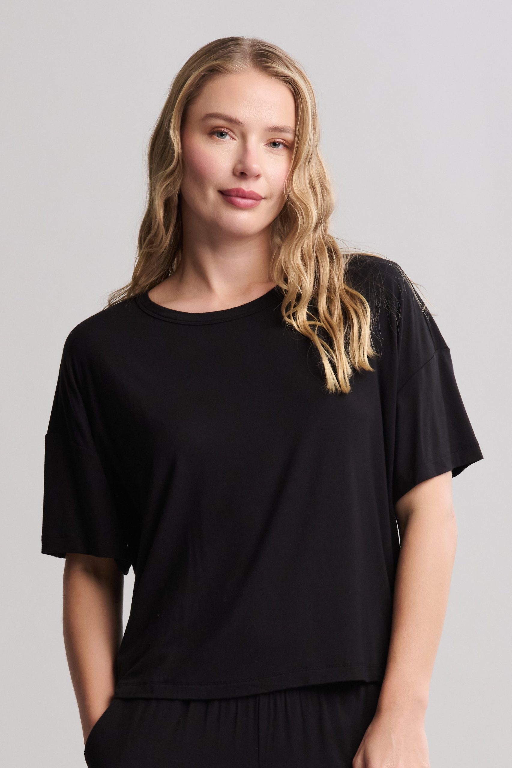 BDWMC25714_Black_1581