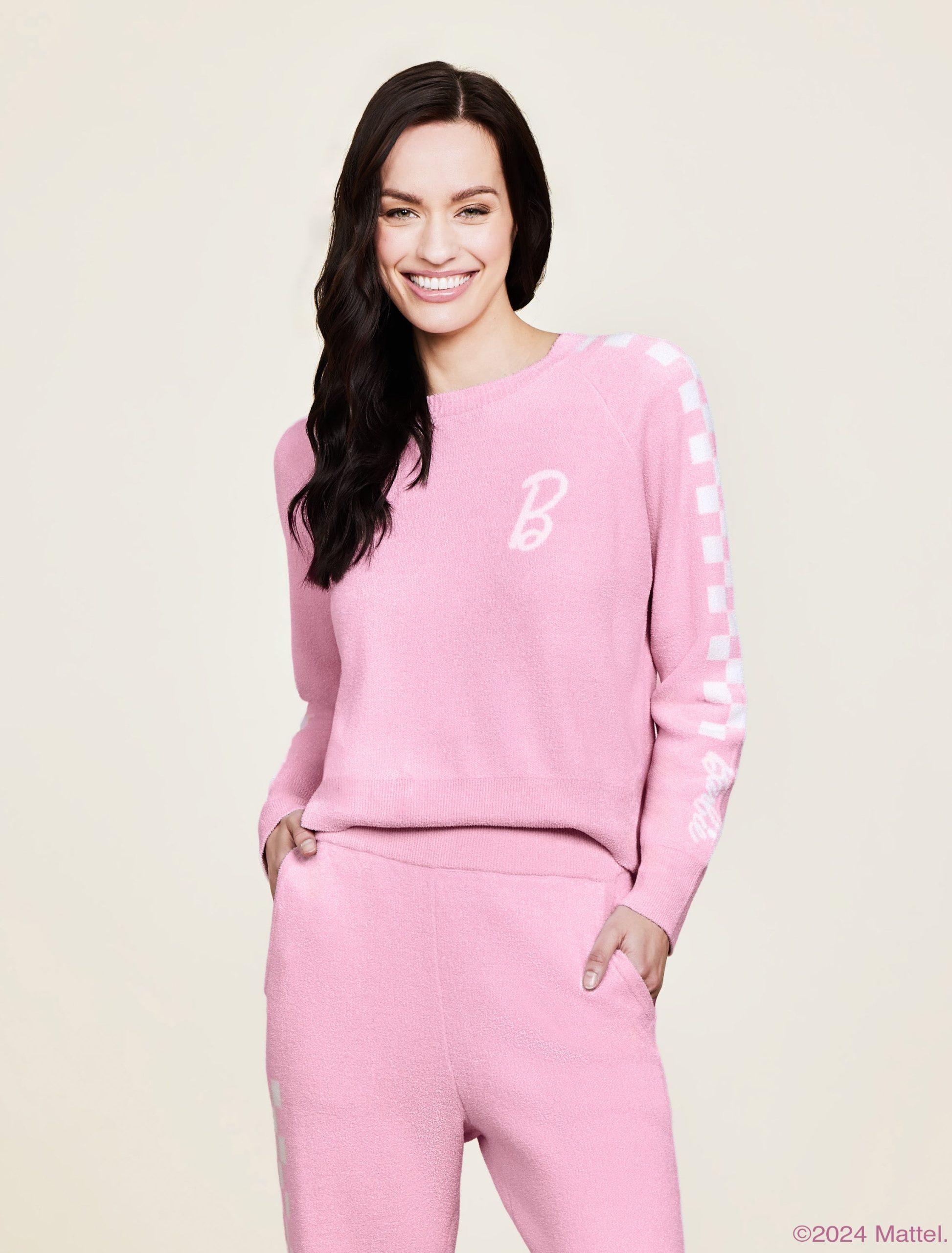 ECOM_BFD_MTWCU22837_MTWCU22839_BARBIEPINK_04886_9ca2b349-159e-40aa-9ca7-4a4368af6740